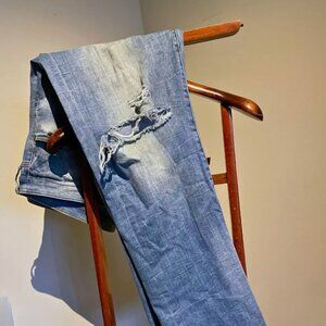 Men's American Eagle Distressed Denim Light Wash Slim/Straight 40x32